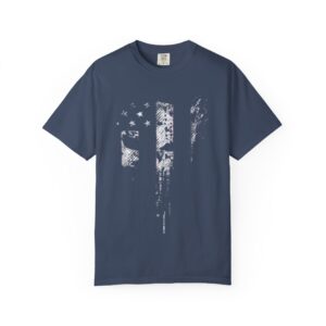 Distressed American Flag T-Shirt — Vintage Patriotic Graphic Tee